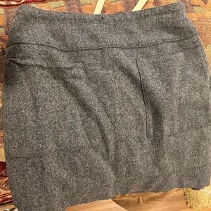 Women’s wool skirt!